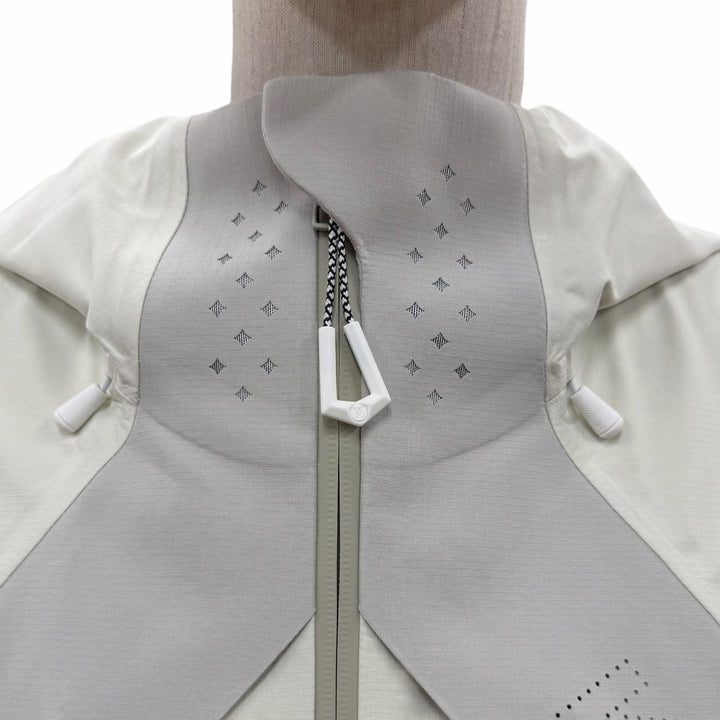 未使用品◇LOUIS VUITTON ルイヴィトン 25AW 1AIPRX Sporty Cut Out Parka 裏モノグラム ブルゾン アイボリー 38 伊製 正規品 レディース