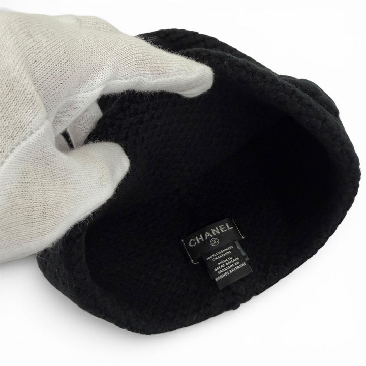 美品☆CHANEL シャネル 15B カシミヤ100％ ココマーク刺繍入り ビーニー ニット帽 ニットキャップ ブラック 正規品 レディース