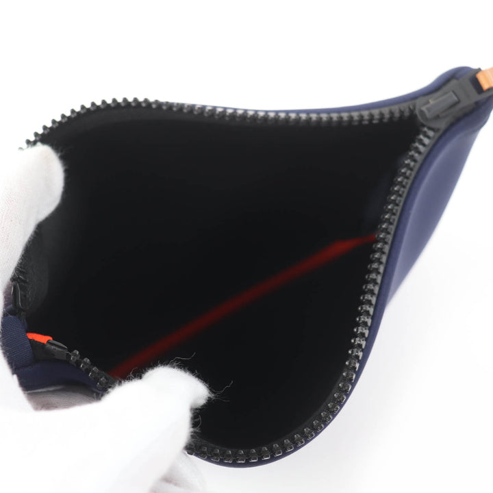 極美品☆HERMES エルメス トゥルース フラットPM ネオバン ブラック金具 ロゴ入り ZIP ポーチ ネイビー フランス製 レディース