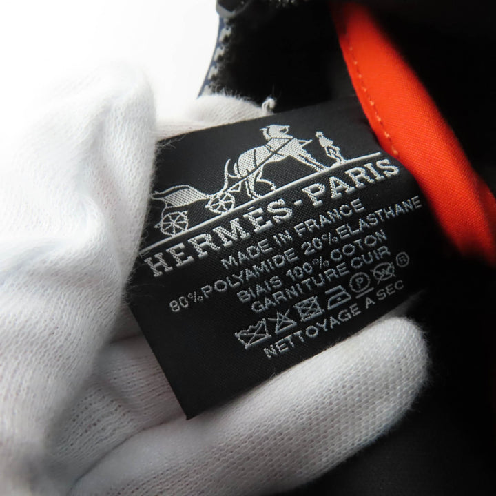 極美品☆HERMES エルメス トゥルース フラットPM ネオバン ブラック金具 ロゴ入り ZIP ポーチ ネイビー フランス製 レディース