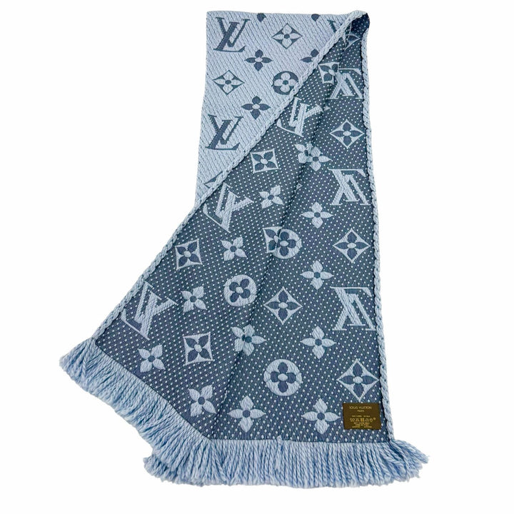 美品★LOUIS VUITTON ルイヴィトン M75702 エシャルプ ロゴマニア ウール シルク混 LVロゴ フリンジ付 マフラー ライトブルー イタリア製