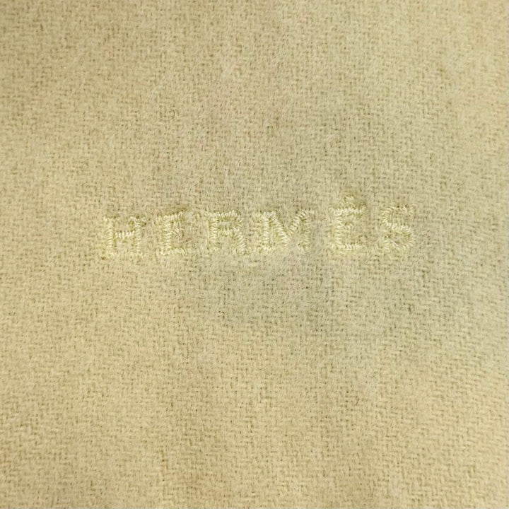 美品★HERMES エルメス カシミヤ100％ ロゴ刺繍 フリンジ マフラー ストール イエロー スコットランド製 レディース