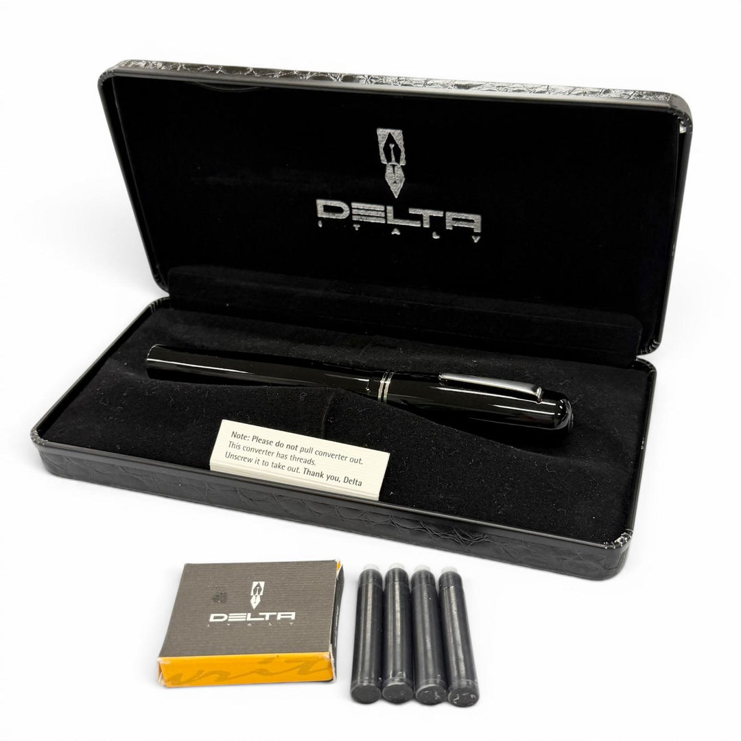 極美品▼DELTA デルタ 366 ペン先18K Mニブ 万年筆 ブラック シルバー イタリア製 メンズ ケース・カートリッジ付き