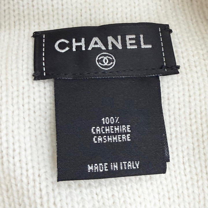 美品△CHANEL シャネル カシミヤ100% ココマーク ハートラインストーン ニット帽 ニットキャップ ホワイト イタリア製 正規品 箱付き