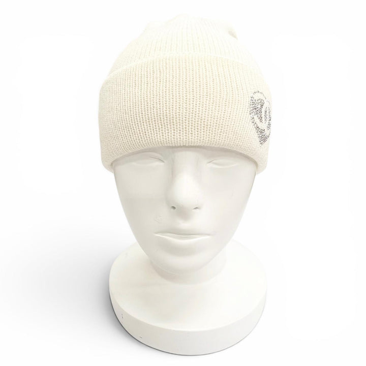 美品△CHANEL シャネル カシミヤ100% ココマーク ハートラインストーン ニット帽 ニットキャップ ホワイト イタリア製 正規品 箱付き