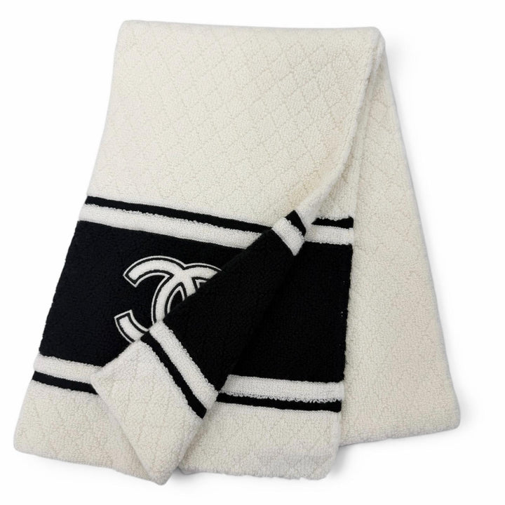 極美品☆CHANEL シャネル 19B カシミヤ100％ マトラッセ ココマーク 大判ショール マフラー ブラック ホワイト レディース 箱付き