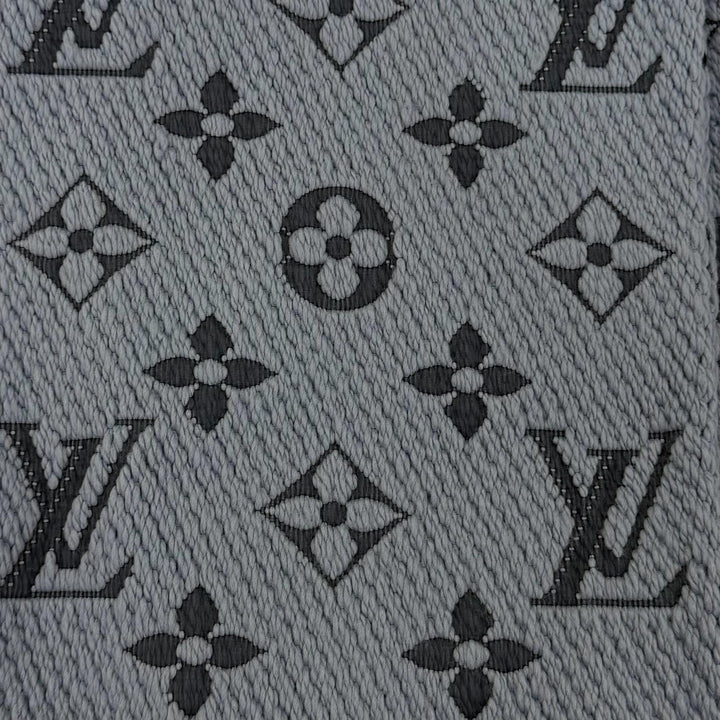 美品☆LOUIS VUITTON ルイヴィトン M75702 エシャルプ ロゴマニア ウール シルク フリンジ付 マフラー ブルー 伊製 正規品 レディース