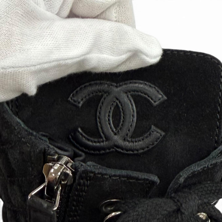 極美品★CHANEL シャネル G33769 レザー使い マトラッセ ココマーク レースアップ スウェードレザー ショートブーツ 黒 37 箱・袋付