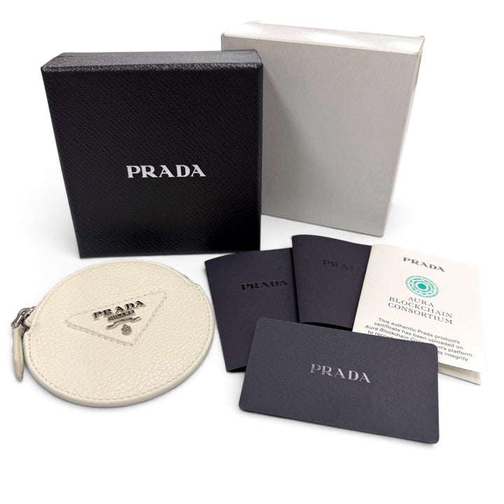 極美品▲PRADA プラダ 1MM006 PORTAMONETE ヴィッテロダイノトライアングルロゴ ラウンド コインケース ホワイト 伊製 レディース 箱付き