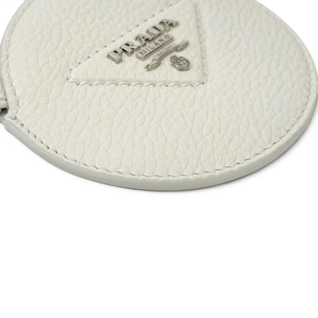 極美品▲PRADA プラダ 1MM006 PORTAMONETE ヴィッテロダイノトライアングルロゴ ラウンド コインケース ホワイト 伊製 レディース 箱付き