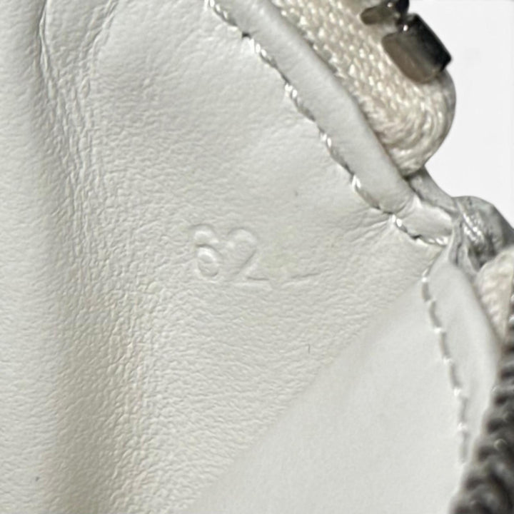極美品▲PRADA プラダ 1MM006 PORTAMONETE ヴィッテロダイノトライアングルロゴ ラウンド コインケース ホワイト 伊製 レディース 箱付き