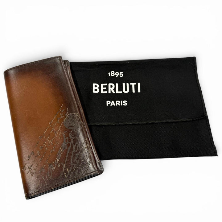 美品▼BERLUTI ベルルッティ エスパス フラップ ロングウォレット レザー カリグラフィ 二つ折り 長財布 ブラウン 定価178200円 保存袋付