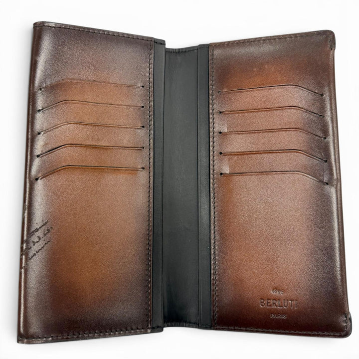 美品▼BERLUTI ベルルッティ エスパス フラップ ロングウォレット レザー カリグラフィ 二つ折り 長財布 ブラウン 定価178200円 保存袋付