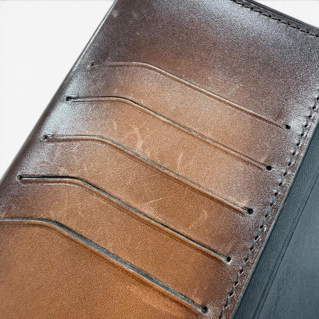 美品▼BERLUTI ベルルッティ エスパス フラップ ロングウォレット レザー カリグラフィ 二つ折り 長財布 ブラウン 定価178200円 保存袋付
