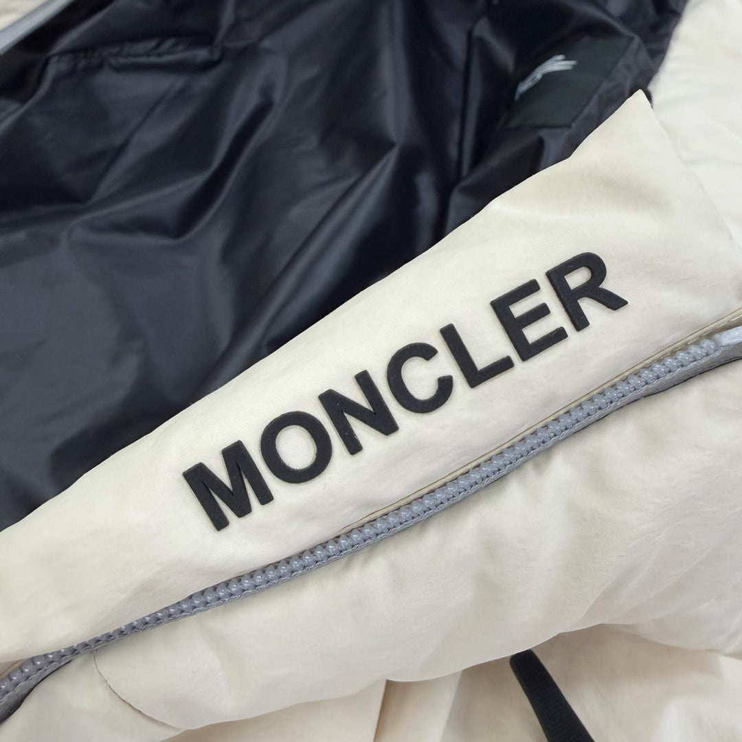美品☆MONCLER GRENOBLE モンクレール グルノーブル 24-25AW J20981A00010 KLAIS ダウンジャケット アイボリー 1 正規品 レディース
