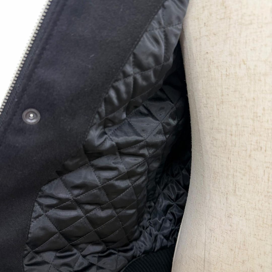 美品□AVIREX アヴィレックス 783-4952054 SKOOKUM VARSITY JACKET 袖レザー スタジャン ブルゾン ブラック L 正規品 メンズ 保存袋付き
