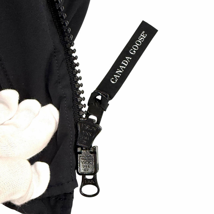 美品★CANADA GOOSE カナダグース 2300JL CHARLOTTE PARKA ファー・フード・ロゴワッペン付 ダウンジャケット ネイビー XS 正規品