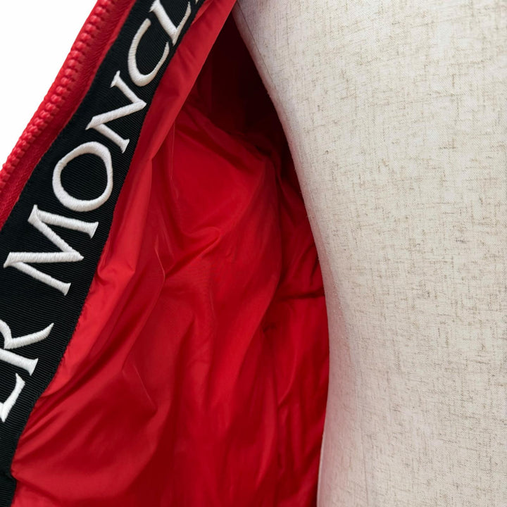 美品□MONCLER モンクレール MONTCLAR GIUBBOTTO フードロゴ刺繍 エンブロイダリー ダウンジャケット レッド 2 ブルガリア製 正規品