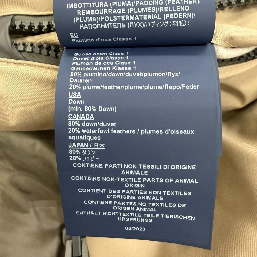 美品☆Herno ヘルノ 2023年製 PI079DL ラミナー GORE-TEX フード付 ZIP UP ダウンジャケット ダウンコート ベージュ系 46 正規品