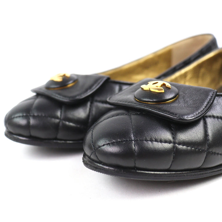 美品△CHANEL シャネル 23A G45047 バレリーナ ココマーク マトラッセ レザー フラットシューズ パンプス 黒 38 レディース 箱袋付き