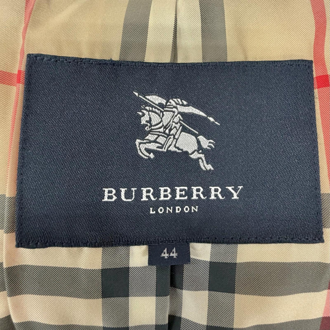 美品◇BURBERRY LONDON バーバリーロンドン 裏地ノバチェック柄 ラクーンファー ロゴ刺繍入り ベルト付 ダウンコート ブラック 44 正規品