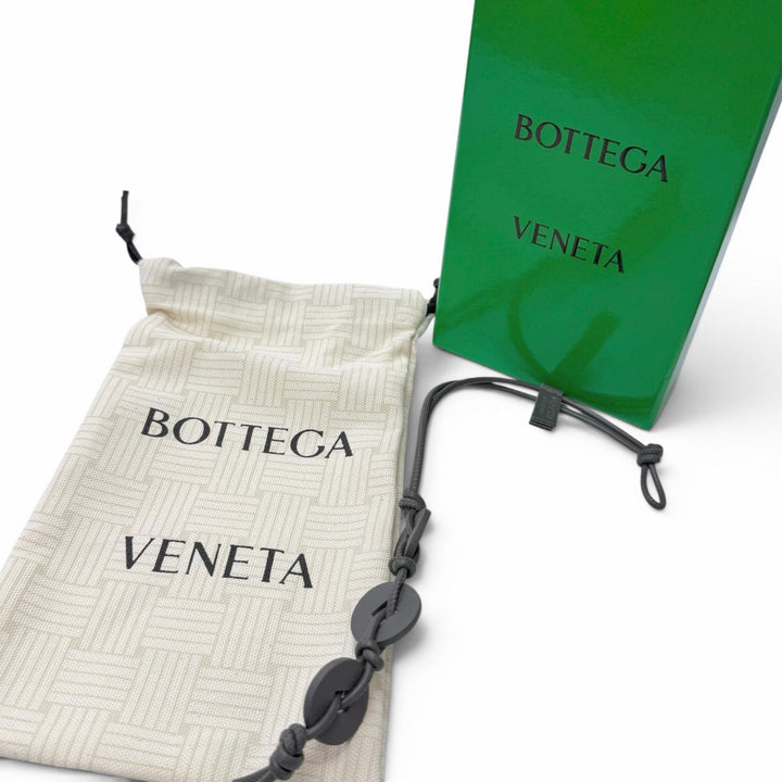 未使用品□BOTTEGAVENETA ボッテガヴェネタ レザー コインモチーフ ストラップ バッグチャーム グレー イタリア製 メンズ 箱・保存袋付き