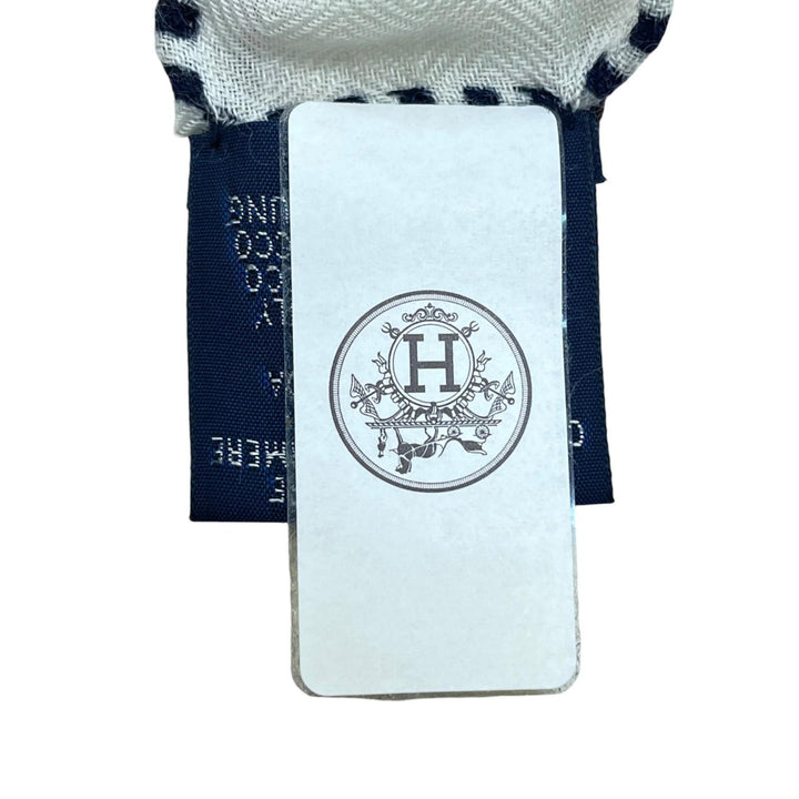 未使用品▲HERMES エルメス 26SS カレジュアン MORS A JOUETS BANDANA 馬銜 バンダナ カシミヤ シルク マリン 大判 スカーフ 正規品 箱付