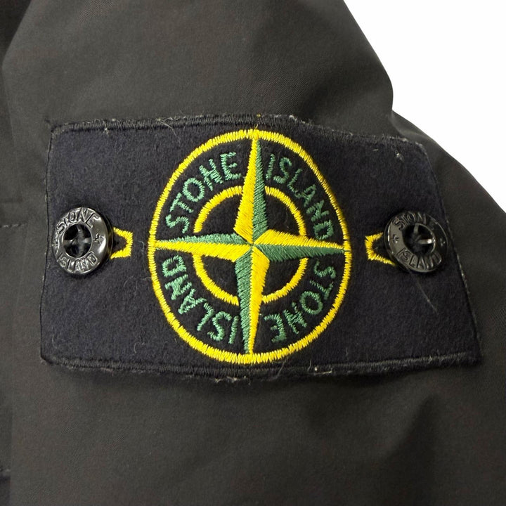 美品□STONE ISLAND ストーンアイランド ムートン切替 GORE-TEX フーデッド ロゴワッペン付き パテッドジャケット ブラック M メンズ