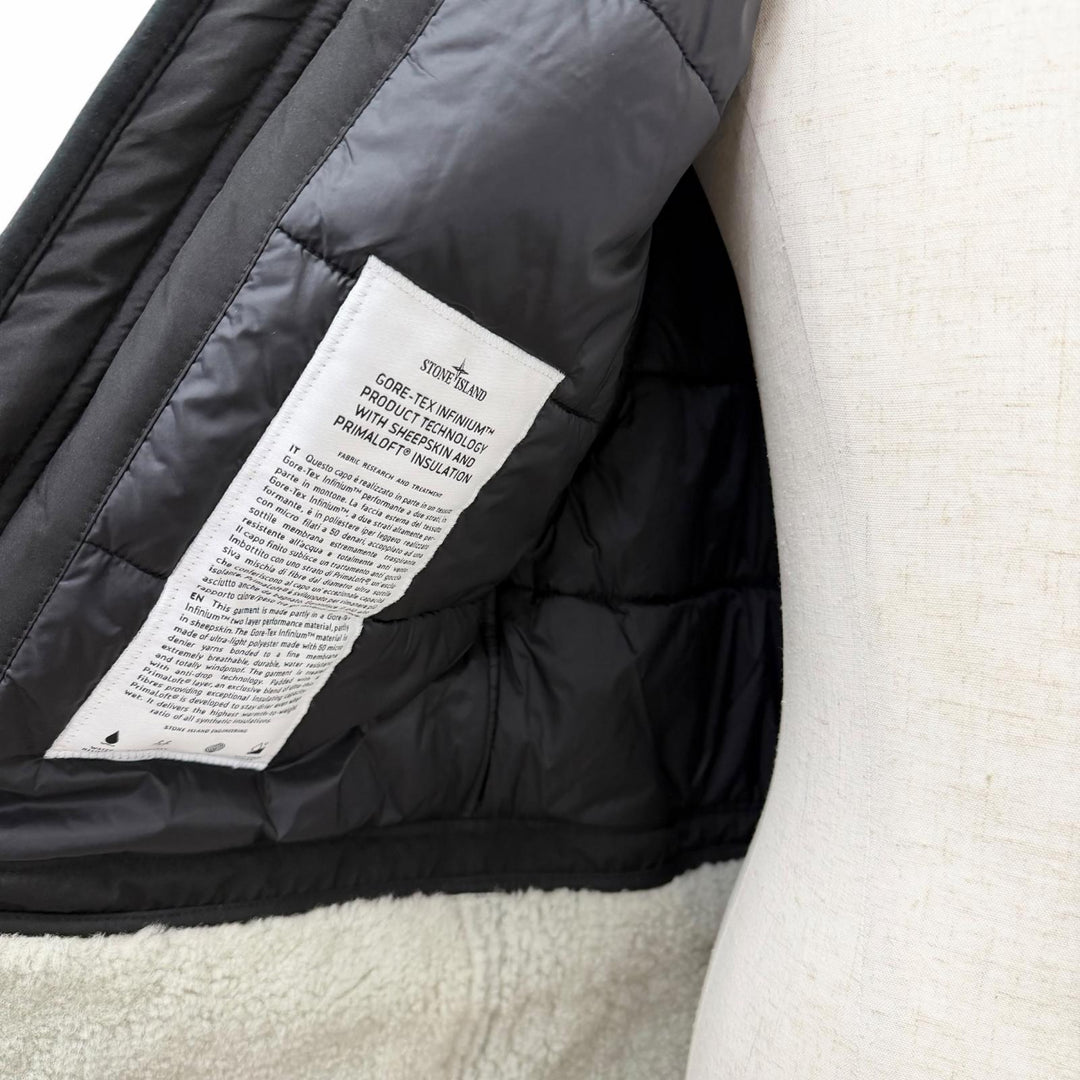 美品□STONE ISLAND ストーンアイランド ムートン切替 GORE-TEX フーデッド ロゴワッペン付き パテッドジャケット ブラック M メンズ