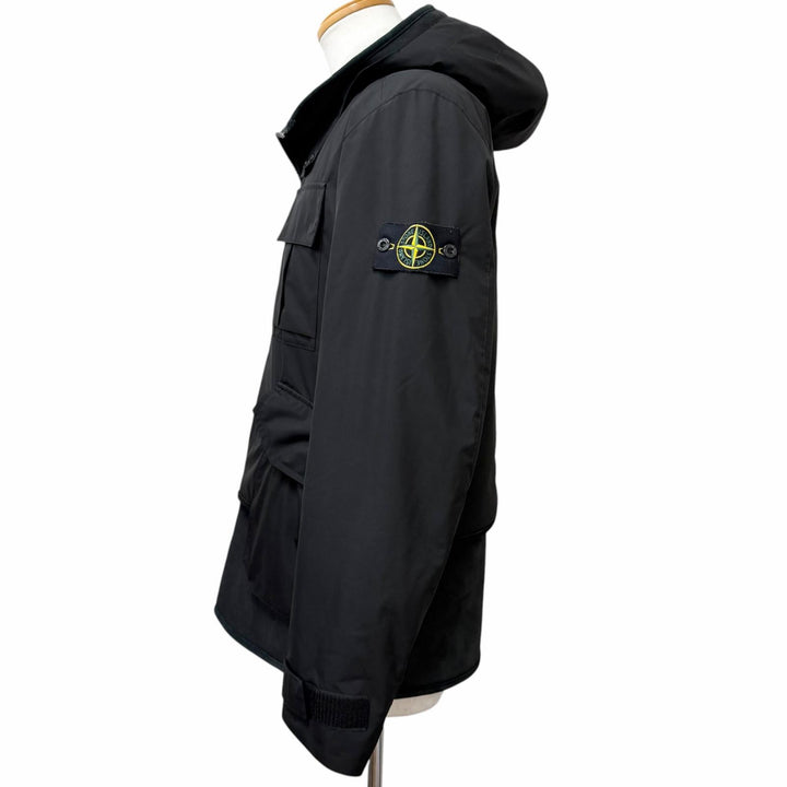 美品□STONE ISLAND ストーンアイランド ムートン切替 GORE-TEX フーデッド ロゴワッペン付き パテッドジャケット ブラック M メンズ