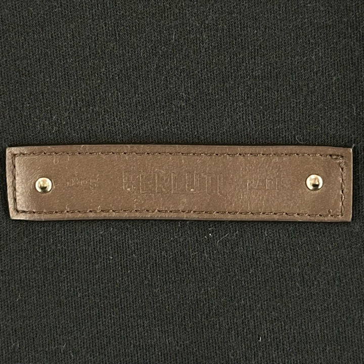 美品▲BERLUTI ベルルッティ コットン100% 牛革 レザーパッチ クルーネック 半袖Ｔシャツ ダークネイビー XL イタリア製 正規品 メンズ