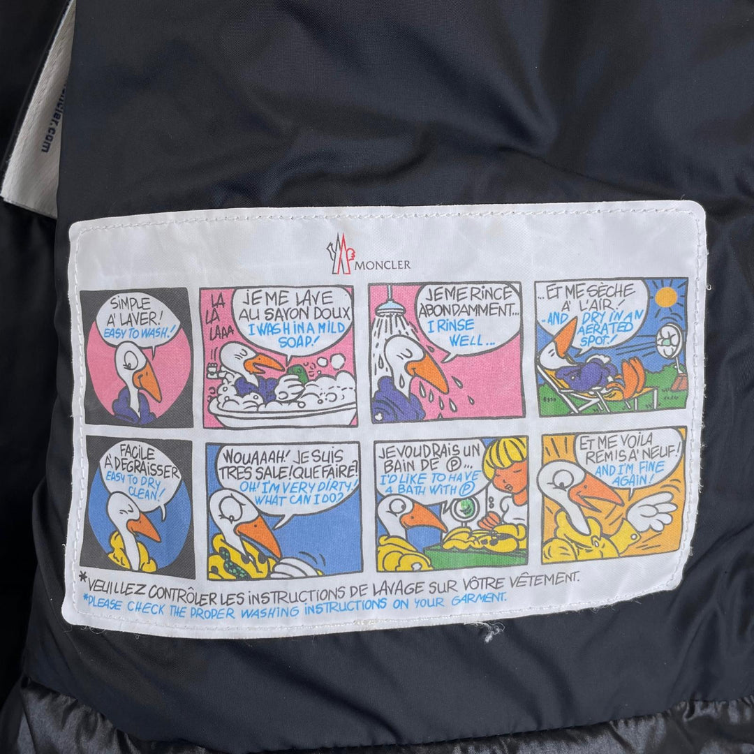 美品▲MONCLER モンクレール 2023年製 TIB GILET ロゴワッペン ダウンベスト ブラック 10anni 140cm 正規品 キッズ