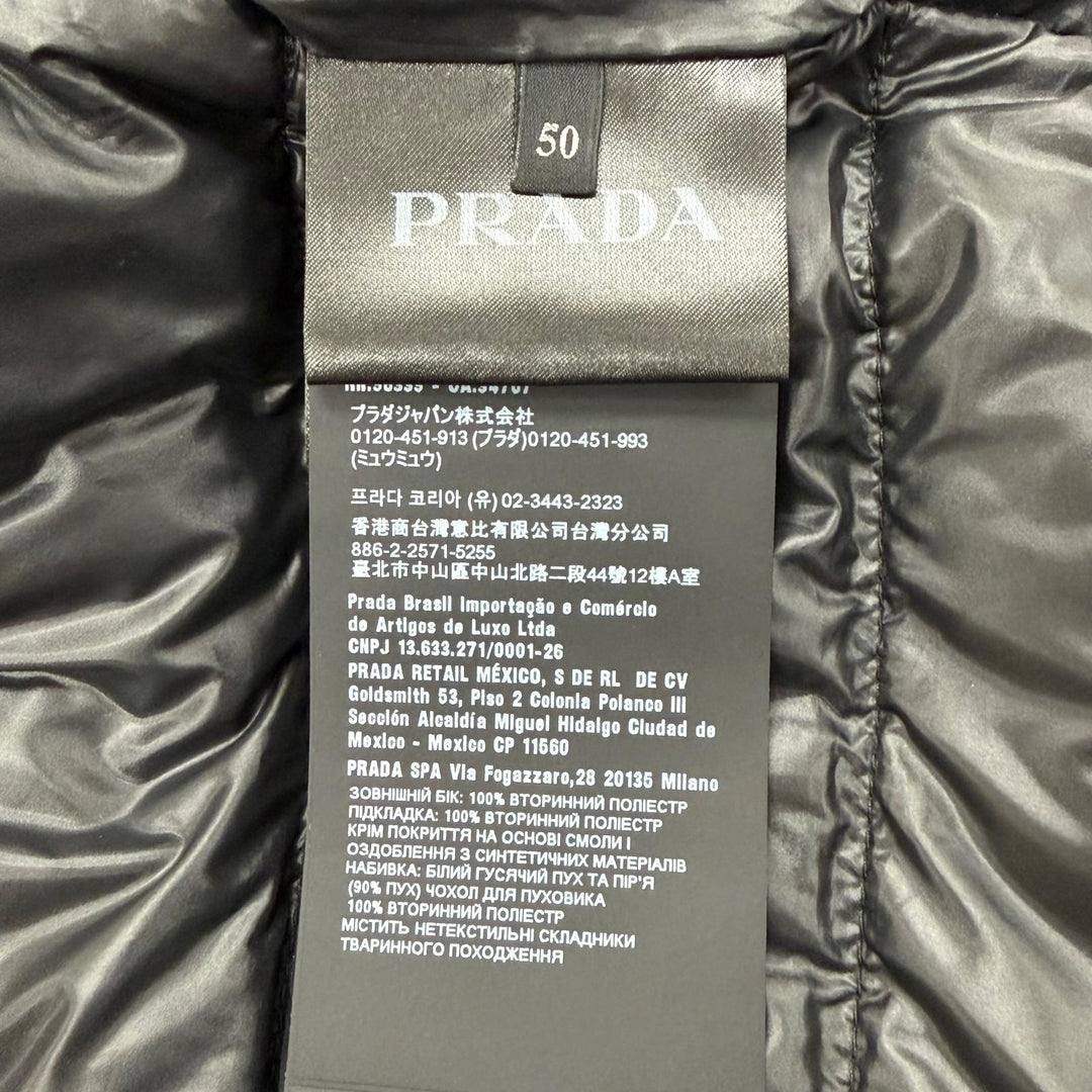 美品▼PRADA プラダ 2025年製 SGH072 トライアングルロゴ 三角プレート フーデッド ZIPUP ダウンジャケット ブラック 50 正規品 メンズ