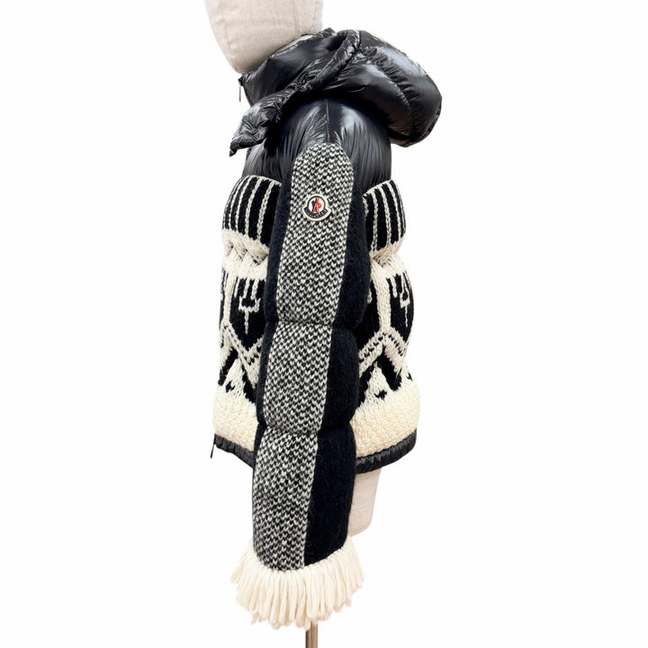 極美品◇MONCLER モンクレール 21-22AW HYOSERIS アルパカ混 ロゴワッペン 袖フリンジ ニット ダウンジャケット 0 正規品 レディース