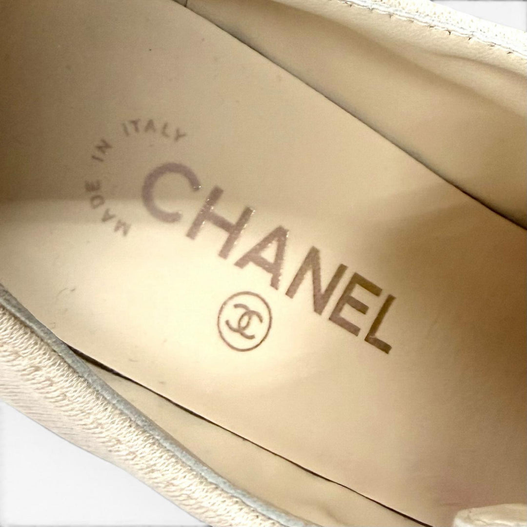 美品★CHANEL シャネル ラインストーンココマーク レースアップ 厚底 ブーティ レースアップシューズ ベージュ 36.5 イタリア製
