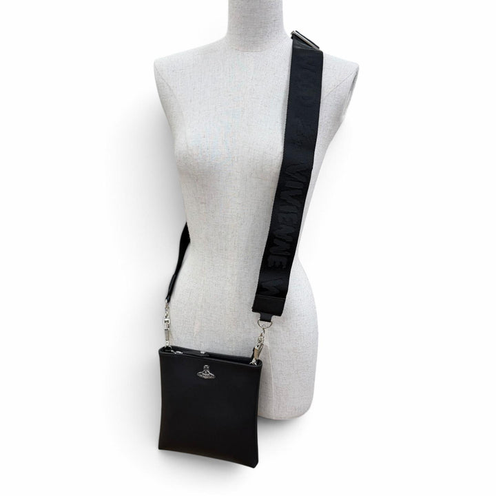 未使用品☆Vivienne Westwood ヴィヴィアンウエストウッド オーブロゴ バイオグリーン レザー クロスボディバッグ ショルダーバッグ 黒