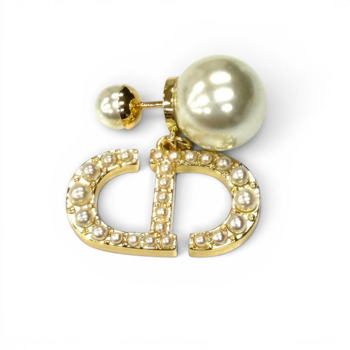 未使用品★DIOR ディオール Dior Tribales ピアス CD クリスタルロゴ パール ホワイト ゴールド金具 レディース 箱・保存袋付き