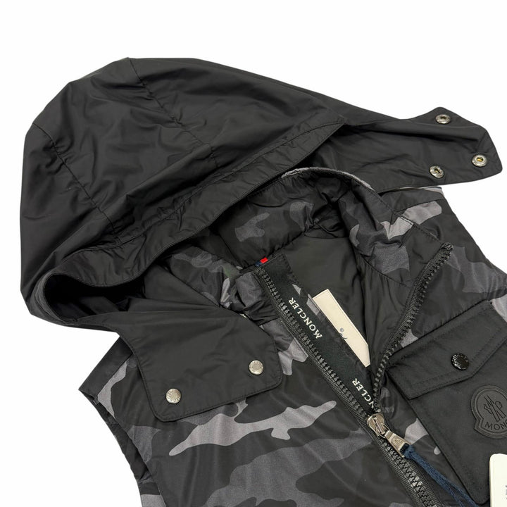 未使用品△MONCLER モンクレール DRUMS GILET カモフラージュ柄 迷彩柄 ダウンベスト ブラック グレー 8anni 130cm 正規品 キッズ