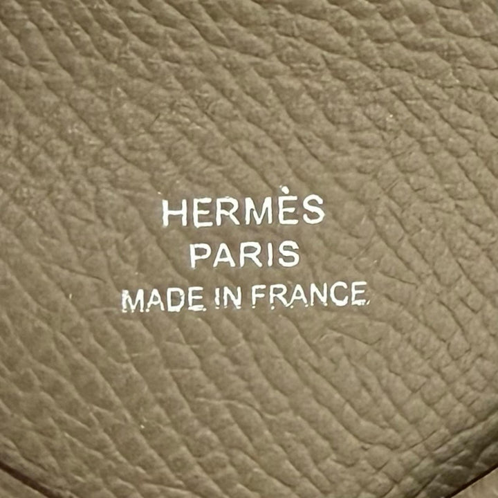 極美品△HERMES エルメス カルヴィ ヴォーエプソン エトゥープ シルバー金具 名刺入れ カードケース W刻印フランス製 レディース 箱付き