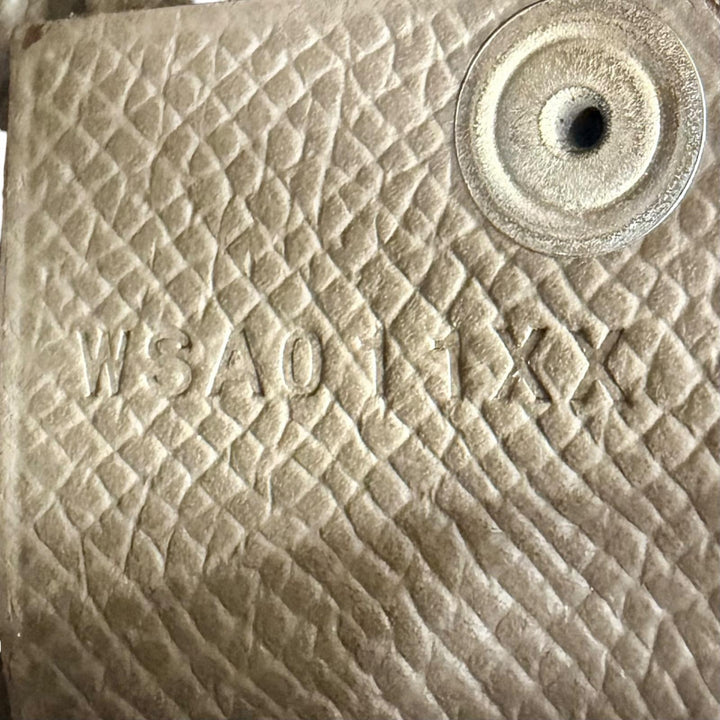極美品△HERMES エルメス カルヴィ ヴォーエプソン エトゥープ シルバー金具 名刺入れ カードケース W刻印フランス製 レディース 箱付き