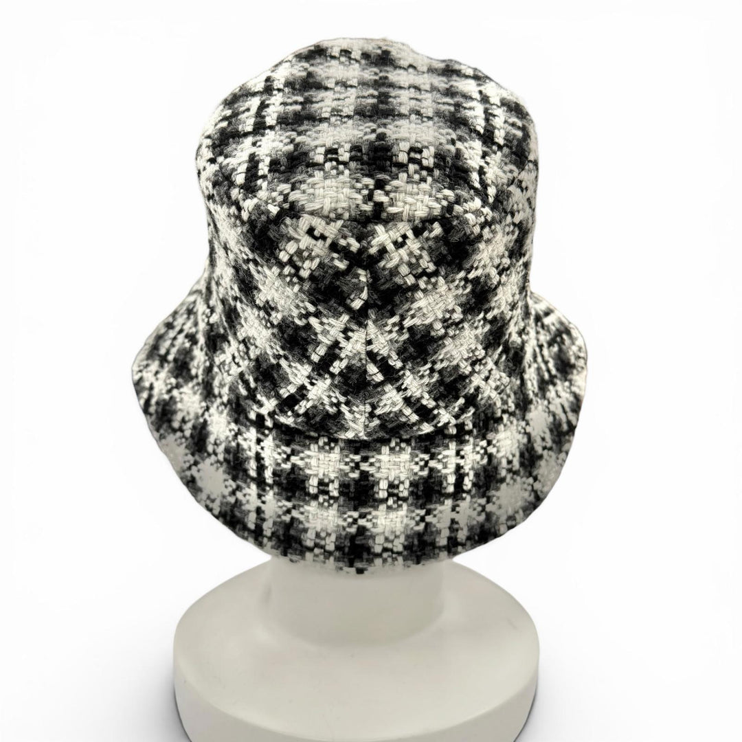 美品◇CHANEL シャネル ウール ココマーク金具付き ツイード バケットハット ブラック グレー ホワイト S イタリア製 正規品 レディース