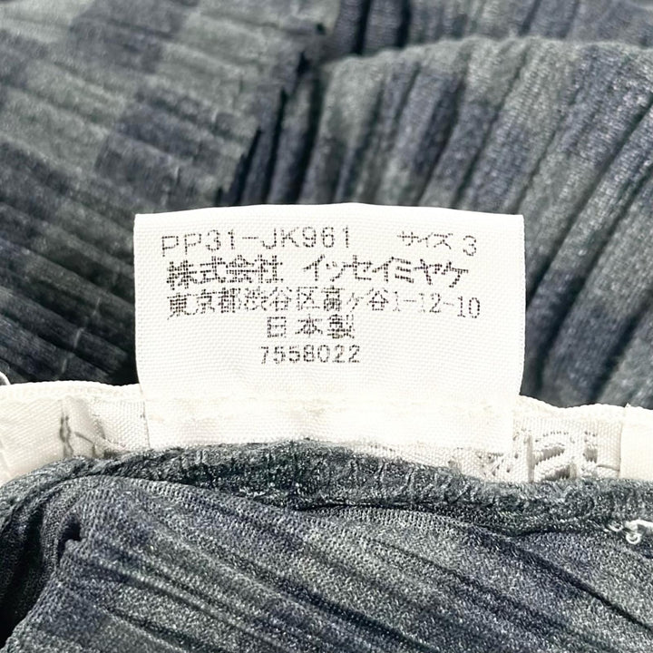 美品▲PLEATS PLEASE プリーツプリーズ イッセイミヤケ PP31-JK916 ボトルネック カットソー チャコールグレー 3 正規品 レディース