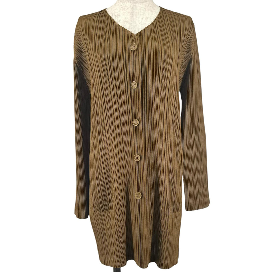 極美品▲PLEATS PLEASE プリーツプリーズ イッセイミヤケ PP31-JD443 ロゴボタン カーディガン ブラウン 4 日本製 正規品 レディース
