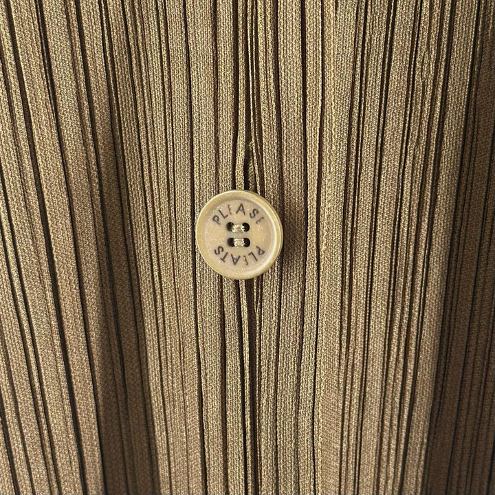 極美品▲PLEATS PLEASE プリーツプリーズ イッセイミヤケ PP31-JD443 ロゴボタン カーディガン ブラウン 4 日本製 正規品 レディース