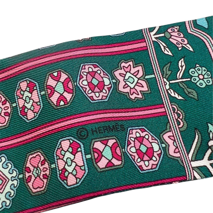 極美品▲HERMES エルメス Tapis Persans ペルシャ絨毯 シルク100％ ツイリー スカーフ マルチカラー フランス製 レディース 箱付き