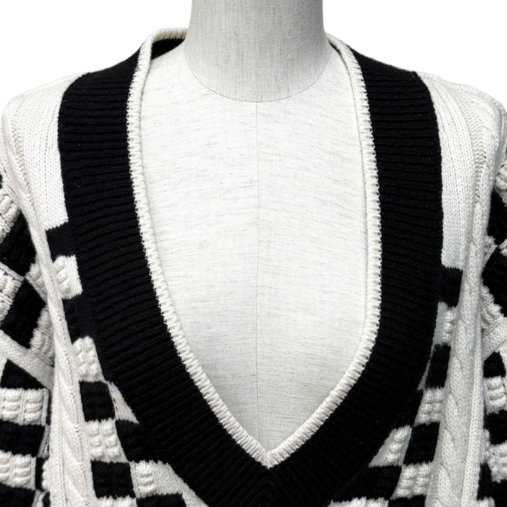 極美品★CHANEL シャネル P74123 ラインストーンココ金具 鍵編み Vネック カシミヤ セーター オフホワイト ブラック 42 伊製 正規品