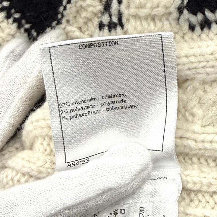 極美品★CHANEL シャネル P74123 ラインストーンココ金具 鍵編み Vネック カシミヤ セーター オフホワイト ブラック 42 伊製 正規品