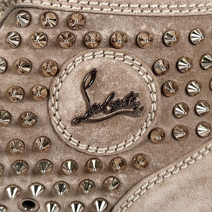 極美品▲Christian Louboutin クリスチャンルブタン LOUIS FLAT スパイク スウェードレザー ハイカットスニーカー ベージュ 42.5 メンズ