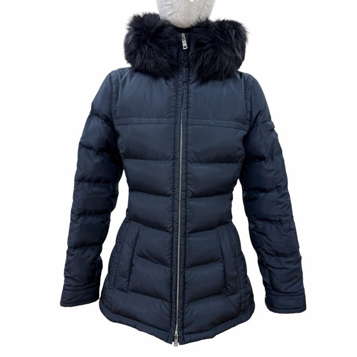 美品☆PRADA プラダ 2023年製 291794 トライアングルロゴプレート ファー・フード付 ZIP UP ダウンコート ネイビー 40 正規品 レディース