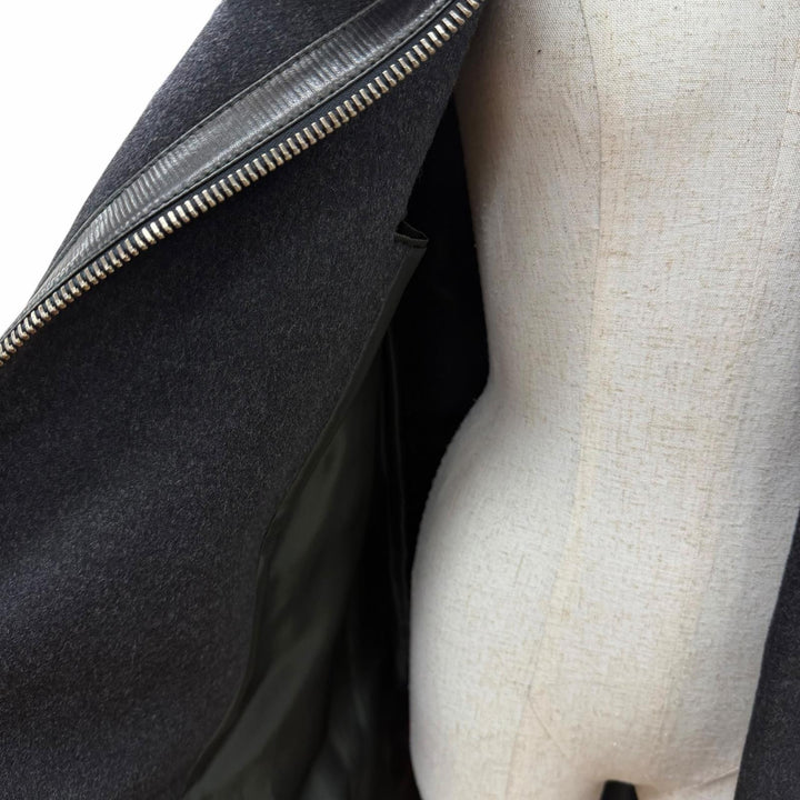 美品☆GUCCI グッチ 657 トムフォード期 レザー使い ZIP UP ロング丈 コート ダークグレー 42 伊製 レディース ガーメント・ハンガー付き